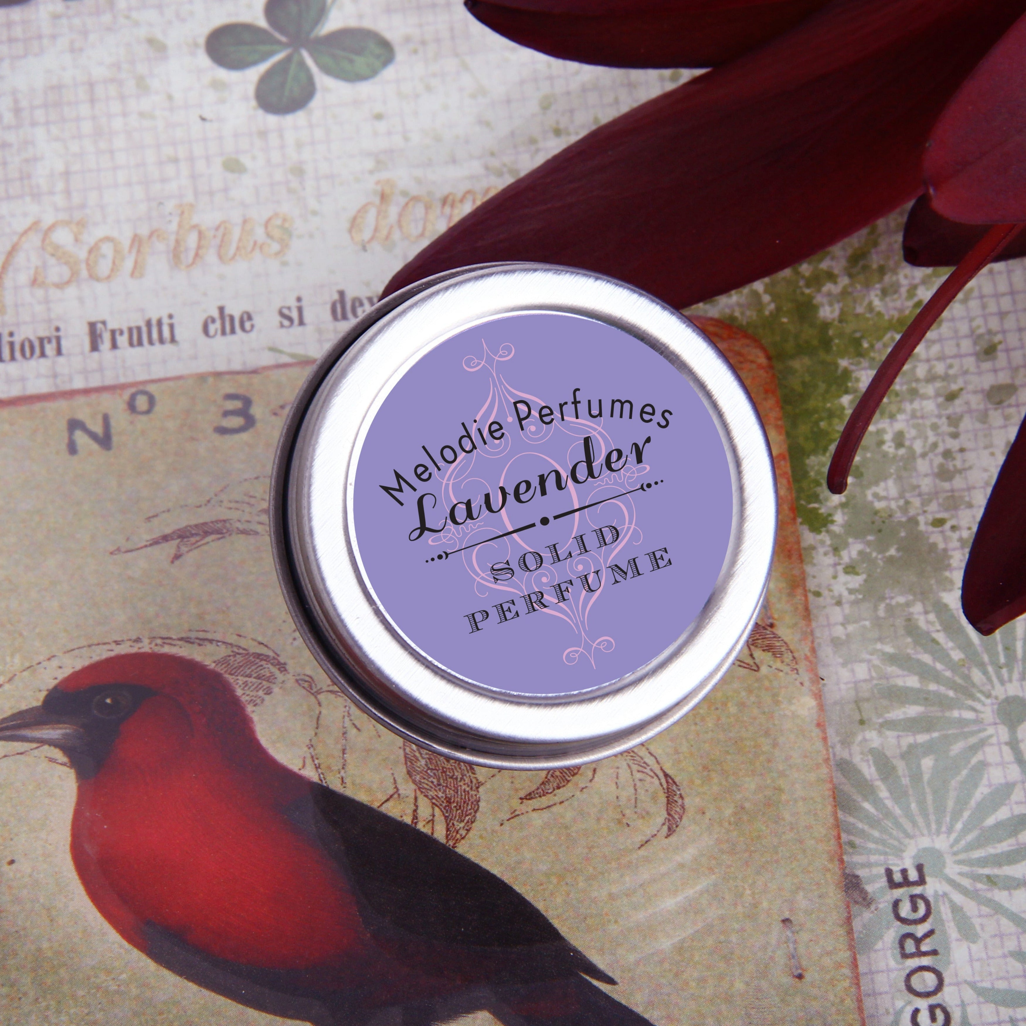 Lavender solid perfume by MelodiePerfumes. Vegan. Essential Oil